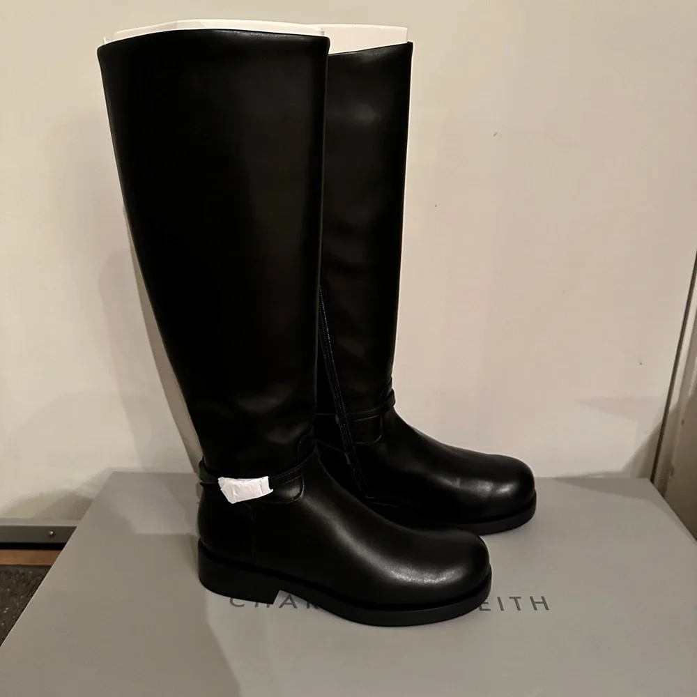 Charles & Keith Belted Knee-High Boots - Black (size 7) - Picture 10 of 11